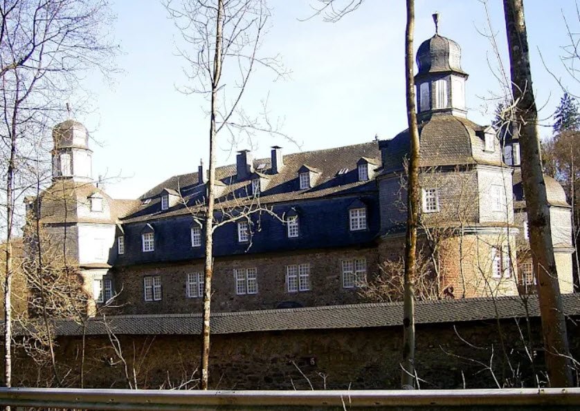 Wasserschloss Crottorf, Friesenhagen, Germany, Germany